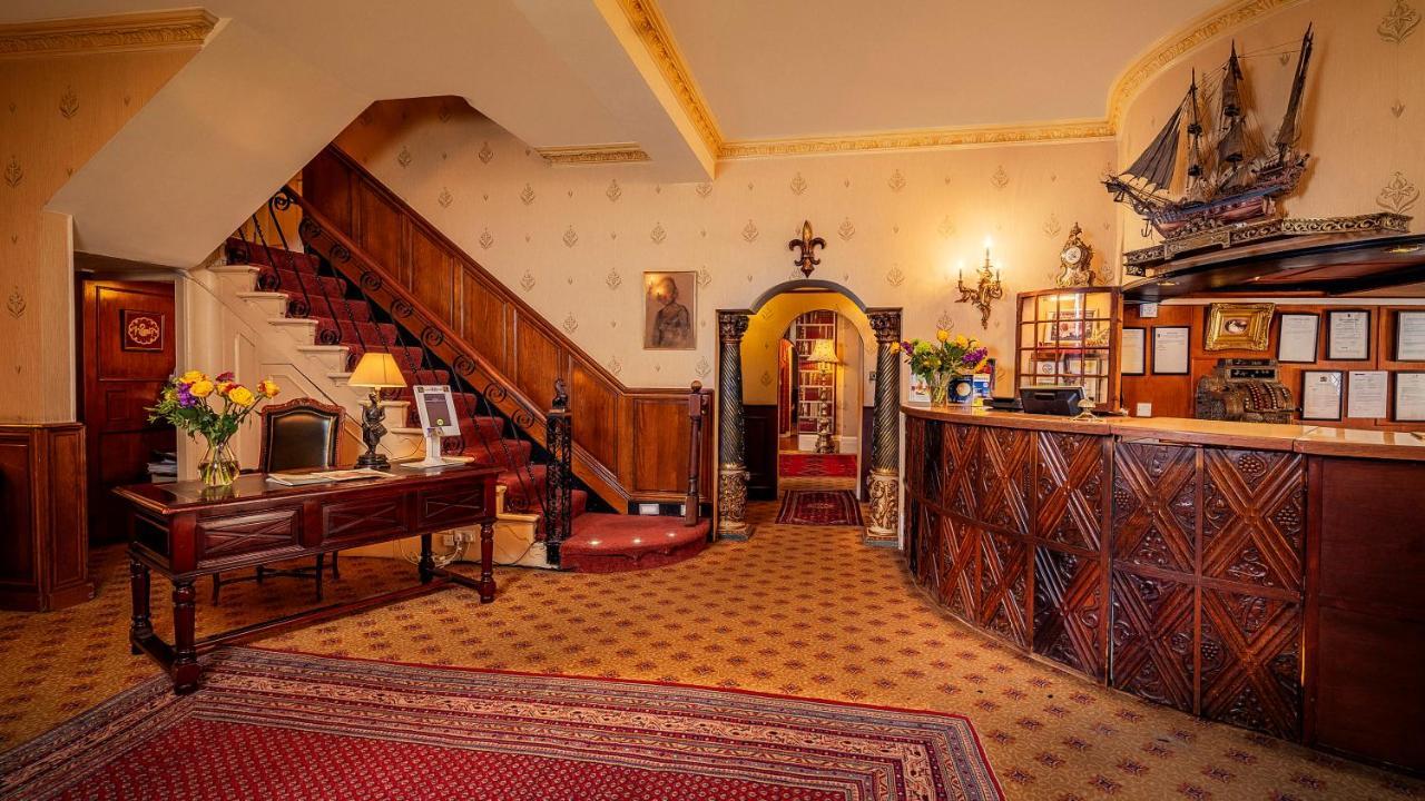 The Revere Hotel Saint Helier Bagian luar foto