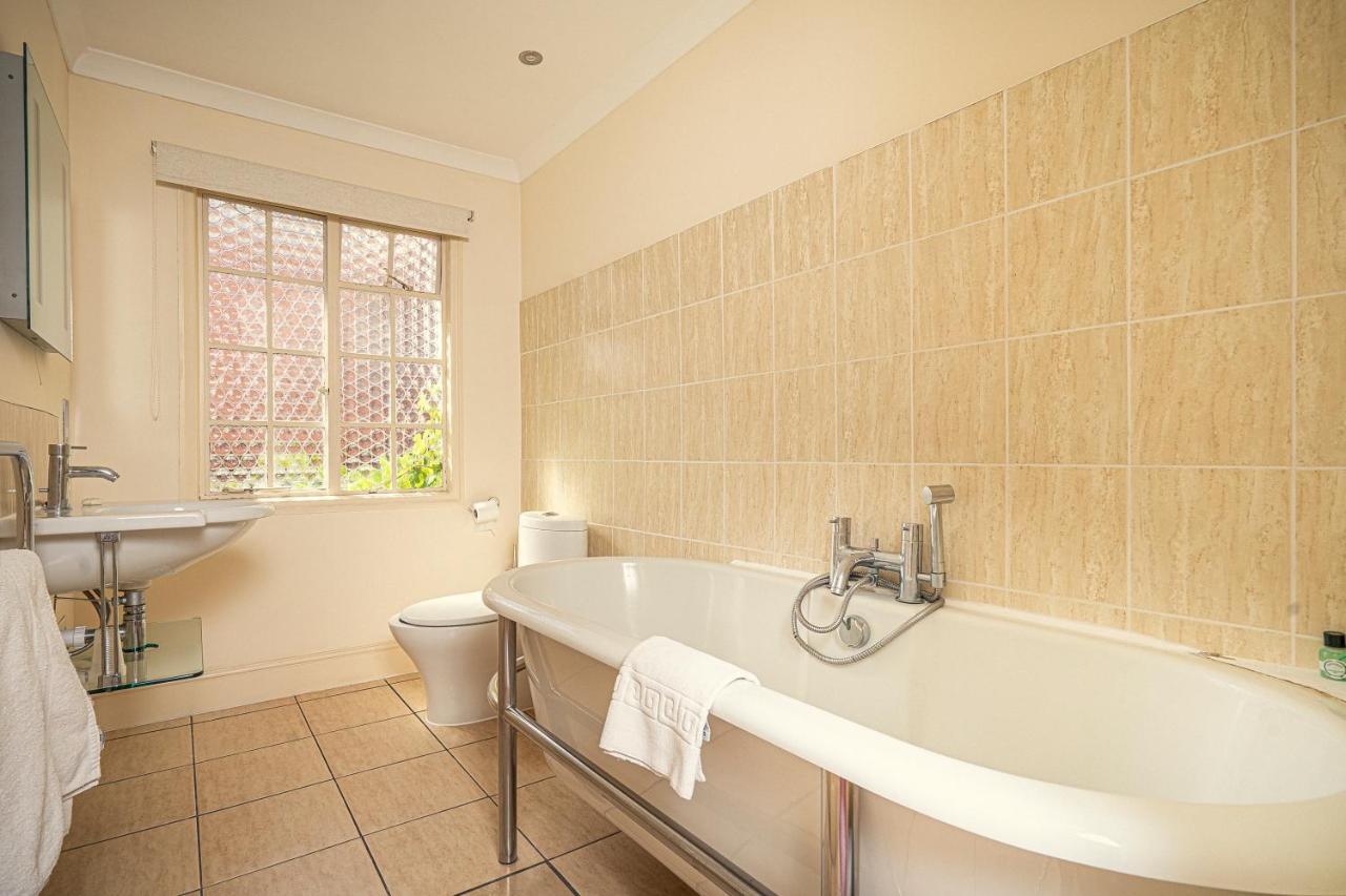 The Revere Hotel Saint Helier Bagian luar foto