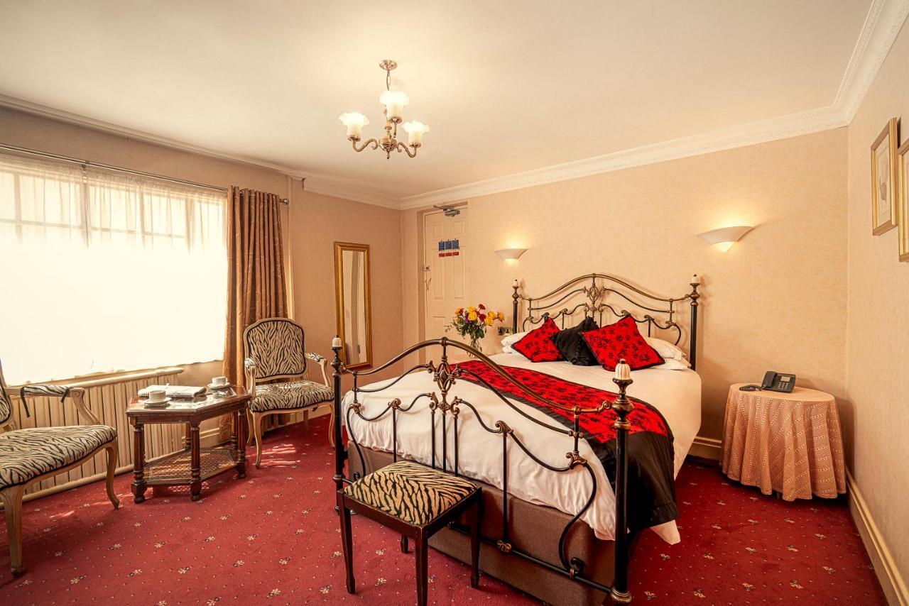 The Revere Hotel Saint Helier Bagian luar foto