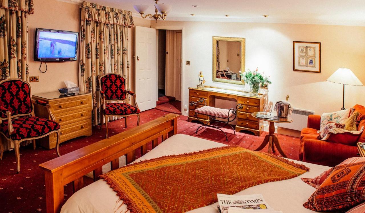 The Revere Hotel Saint Helier Bagian luar foto