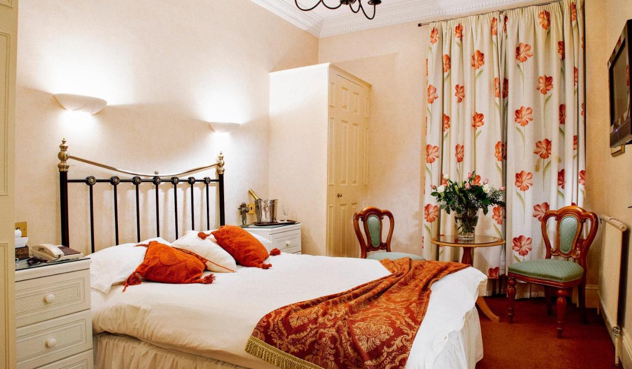 The Revere Hotel Saint Helier Bagian luar foto