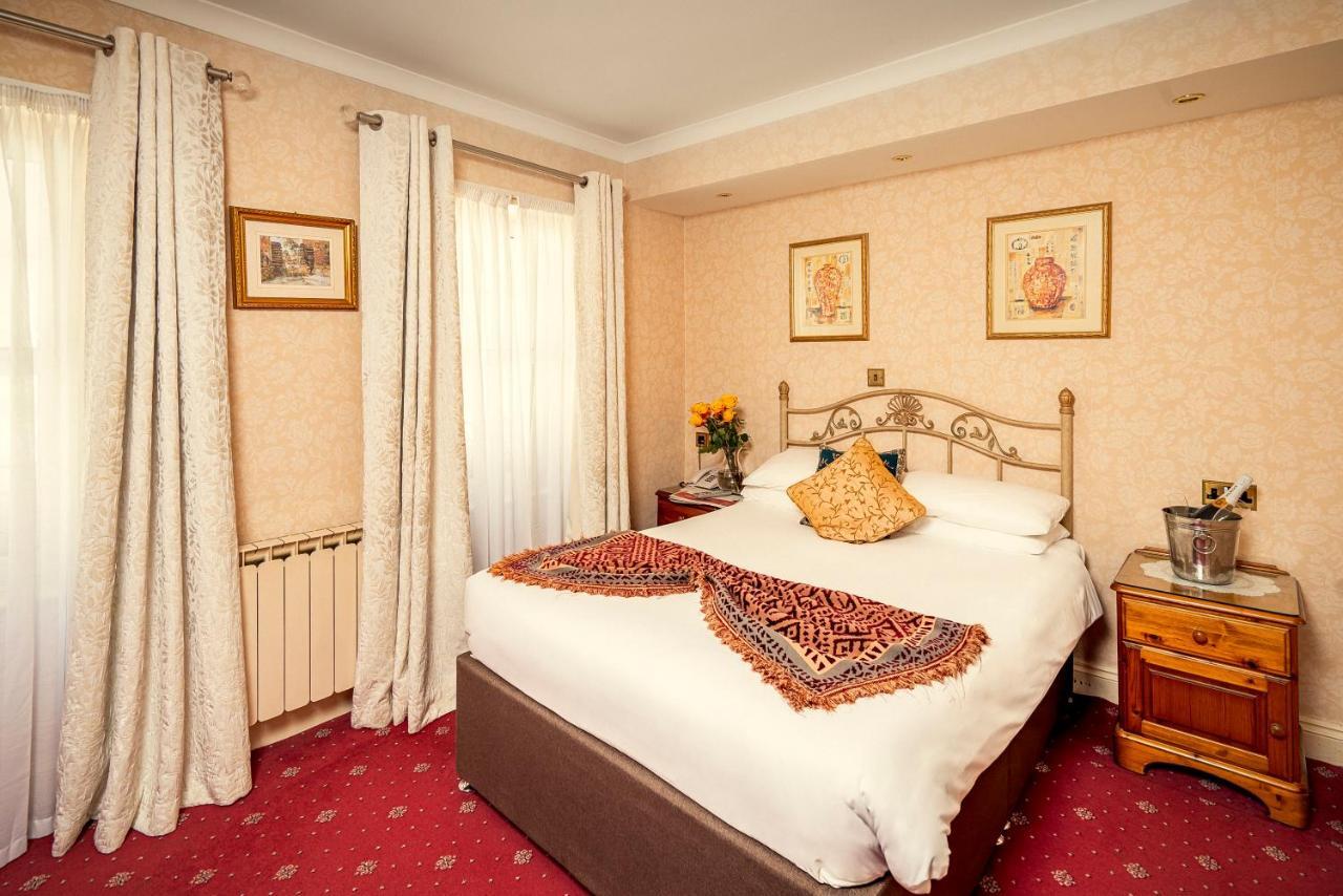 The Revere Hotel Saint Helier Bagian luar foto