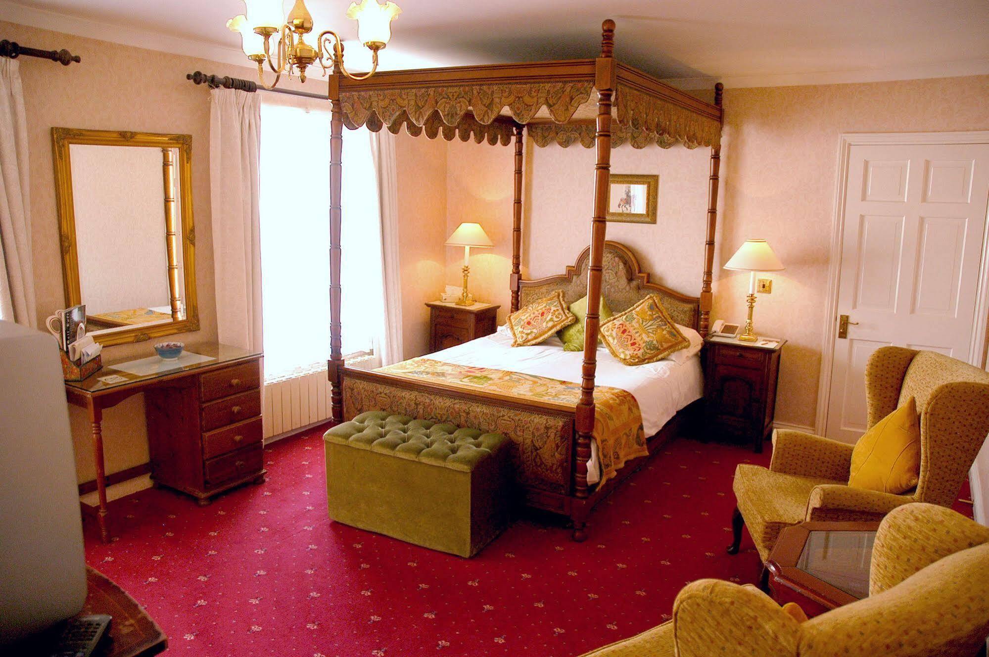 The Revere Hotel Saint Helier Bagian luar foto